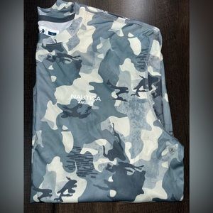 Large Long Sleeve Shirt (Nautica)